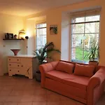 Neu Im Mit Idyllischem Innenhof Und Naturgarten * Mesekenhagen
