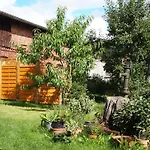 アパート Neu Im Mit Idyllischem Innenhof Und Naturgarten *