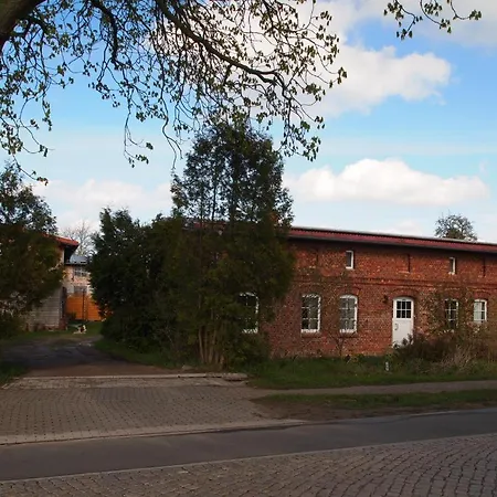 Appartement Neu Im Mit Idyllischem Innenhof Und Naturgarten Mesekenhagen