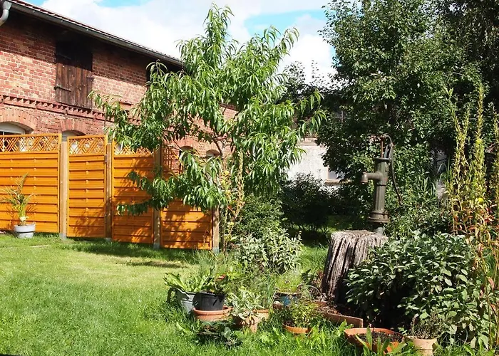 Apartment Neu Im Mit Idyllischem Innenhof Und Naturgarten *